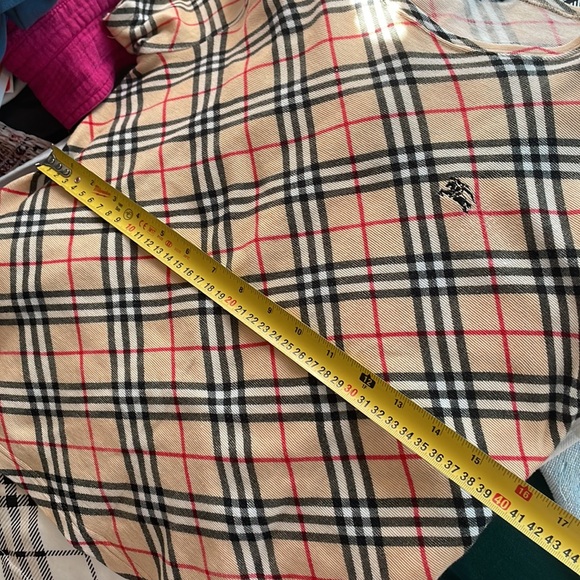 Soldā¤ļøAuthentic Burberry Check T-Shirtā¤ļø - Picture 17 of 17